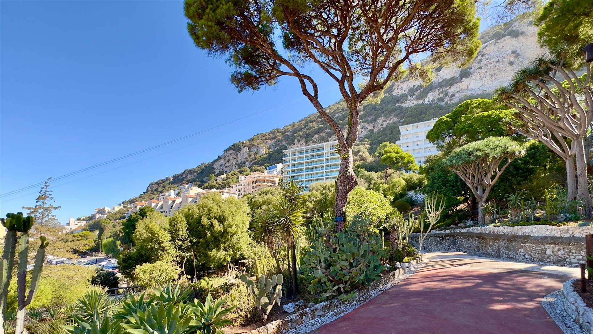 Image of Apartment - 2 Bedrooms - 1 Bathrooms for Sale in Gardiner's View-Gibraltar, Image 18